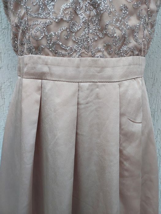 Elegancka sukienka wieczorowa w roz S/M.