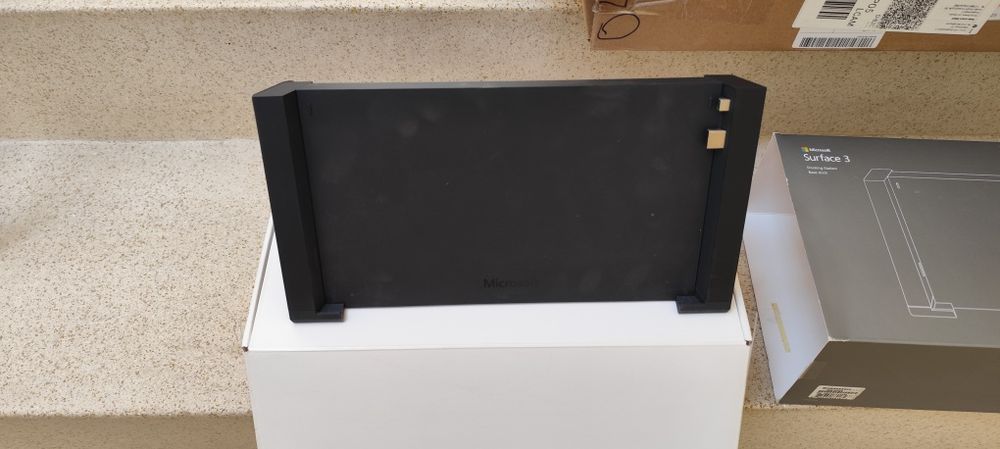 Microsoft Surface 3 Docking Station429540792945223682