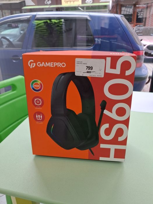 Навушники з мікрофоном