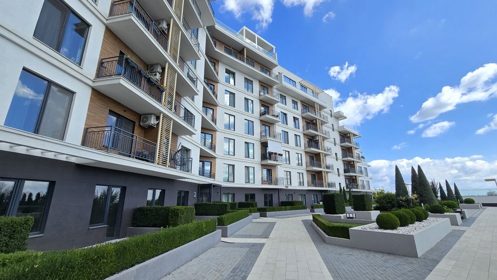 ЖК "Маринист"/16 Фонтана, Продам 1 комнатную квартиру 53 кв с балконом