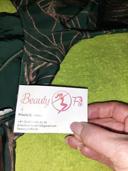 Продам купальник для художньої гімнастики