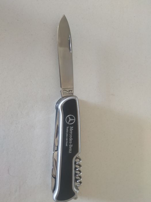 Mercedes Benz scyzoryk