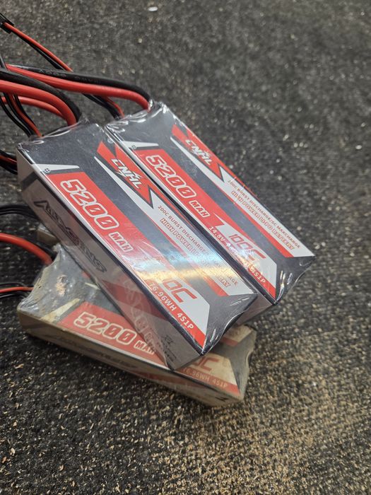 Lipo 4S 5200 MAH CNHL 100C 100 Zł za sztukę