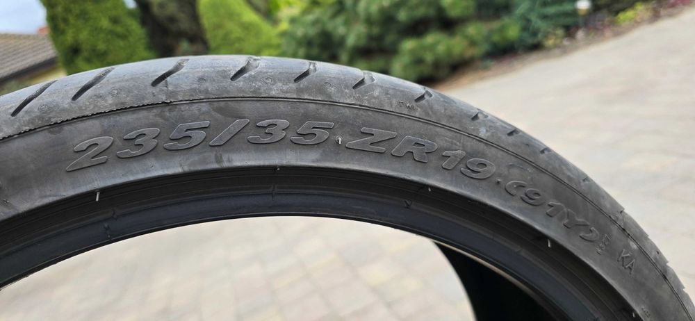 Pirelli P zero 235/35/R19 Lato 2019r.