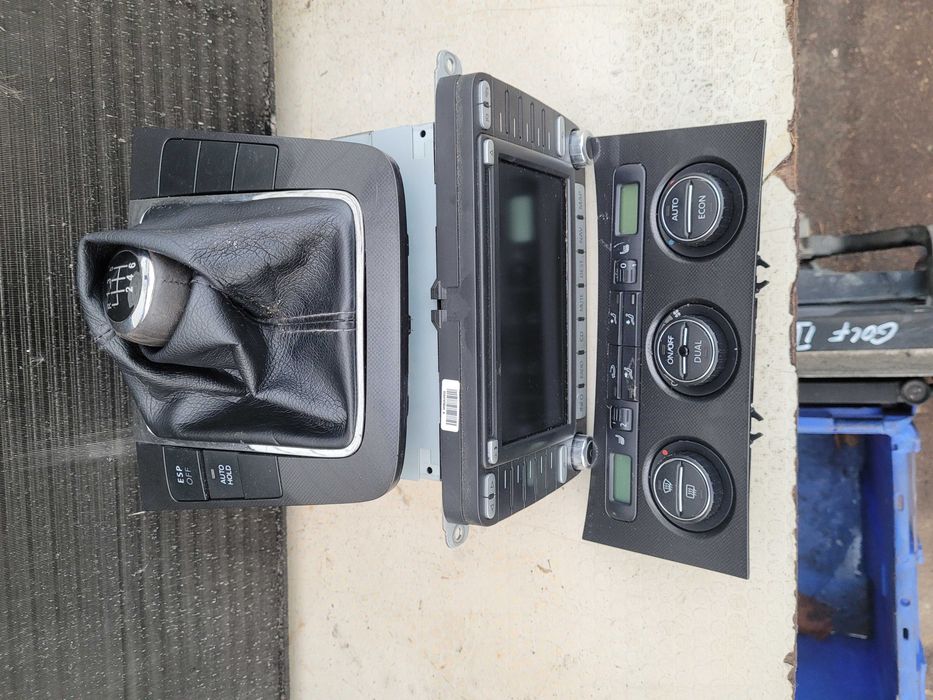 Radio panel klimatyzacvji vw passat B6 stan bdb