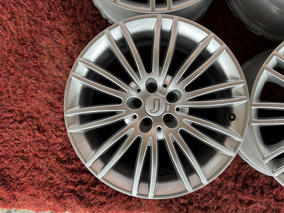 Subaru Outback Legacy Volkswagen Golf Skoda Octavia Fabia R17 5x100