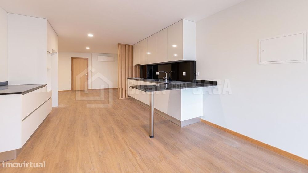 Apartamento T2 + Loja Qta. D’El Rei — Viseu, Viseu