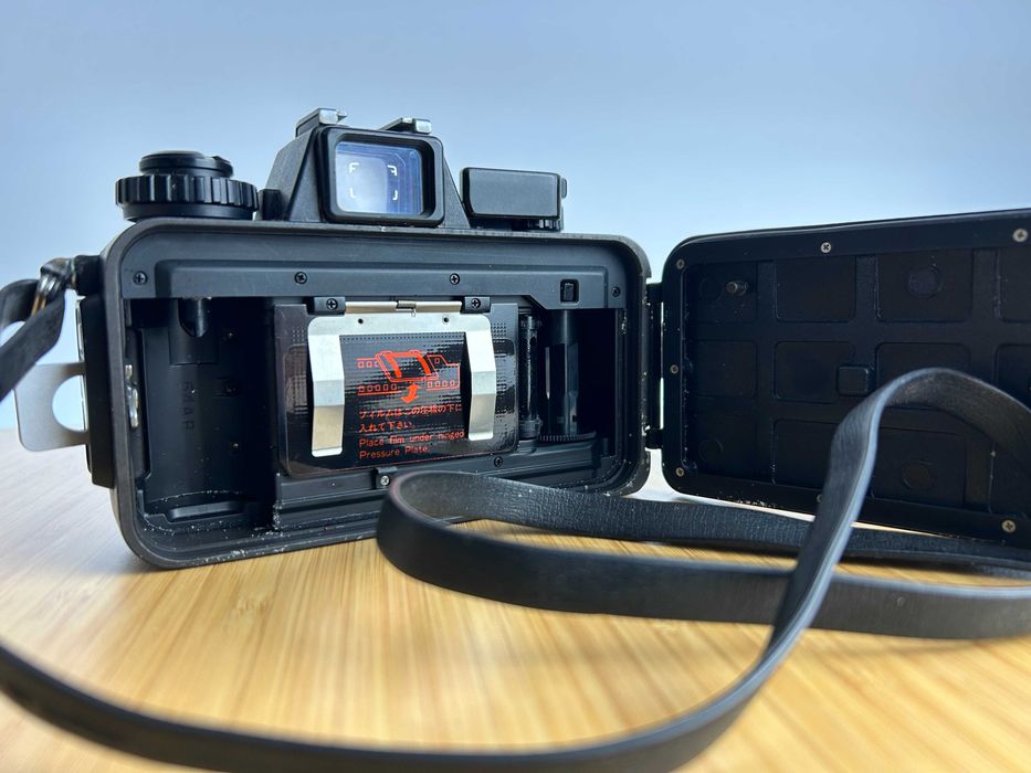 Câmara Subaquática Analógica Nikon Nikonos V – Não Funciona
