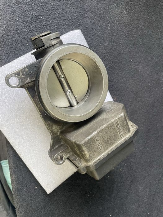 Дросель дросельна заслонка ranault megan рено меган 2 1.4