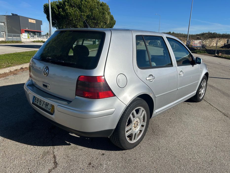 Volkswagen Golf 4 1400cc 16v com AC edição 25 anos com 213000km