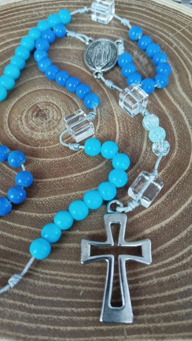 Wyjątkowy różaniec w pięknych niebieskościach, handmade