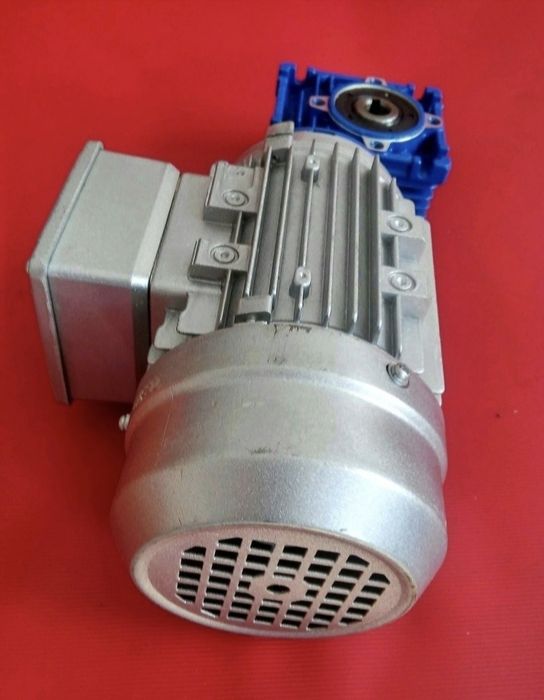 Продам Мотор Редуктор фирмы Motovario