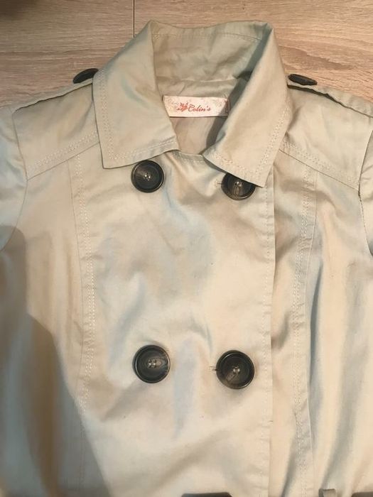 Жіночий плащ, тренч
Colin's