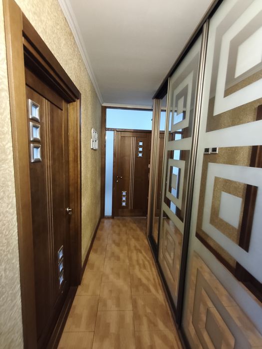 Продам 2-комнатную квартиру с ремонтом в Хортицком районе (ул. 14 Октября)