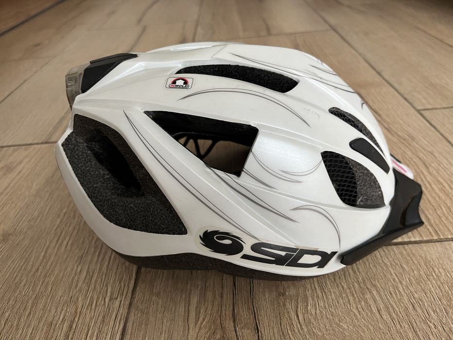 Kask Crivit S/M z systemem InMold
