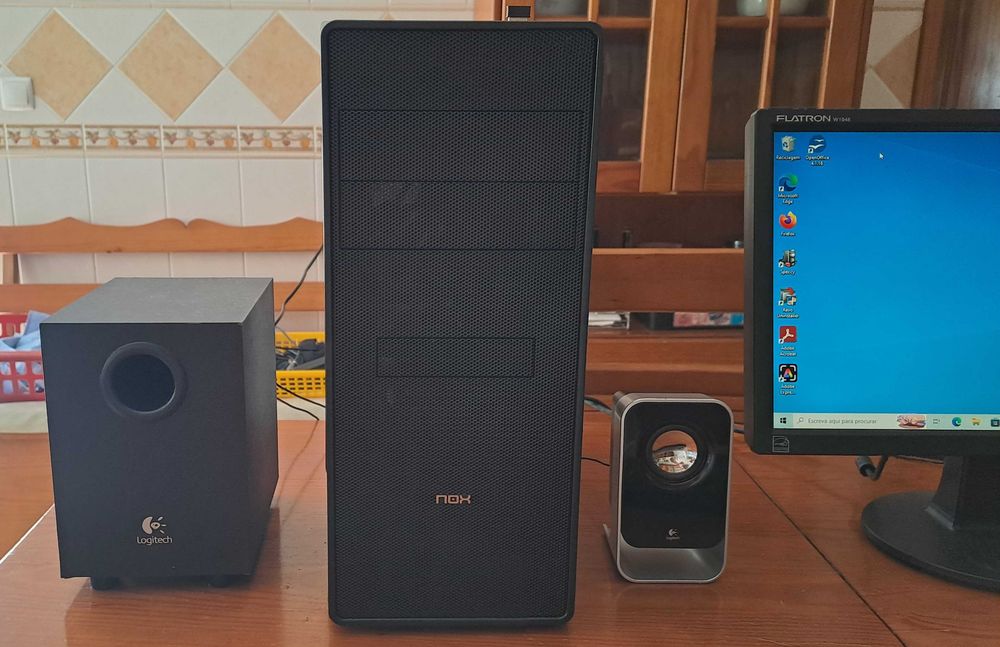 Computador PC HP Intel Core I3 2100 3.10 Ghz + Monitor LG W1946 19" Polegadas + Colunas 2.1