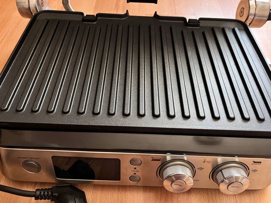 Гриль-барбекю новий електричний Delonghi CGH1020D