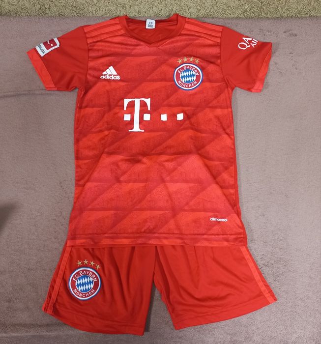 Футбольні форми дитячі