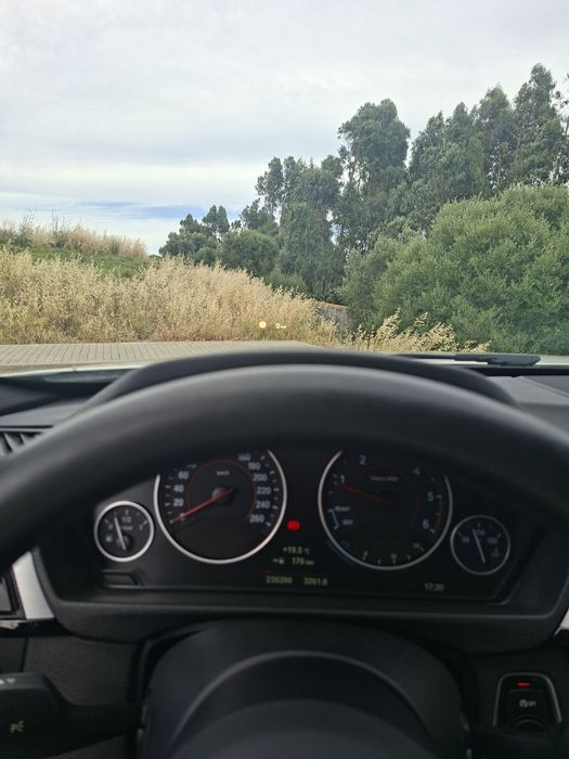 BMW 325d Touring F31 Pack M Performance