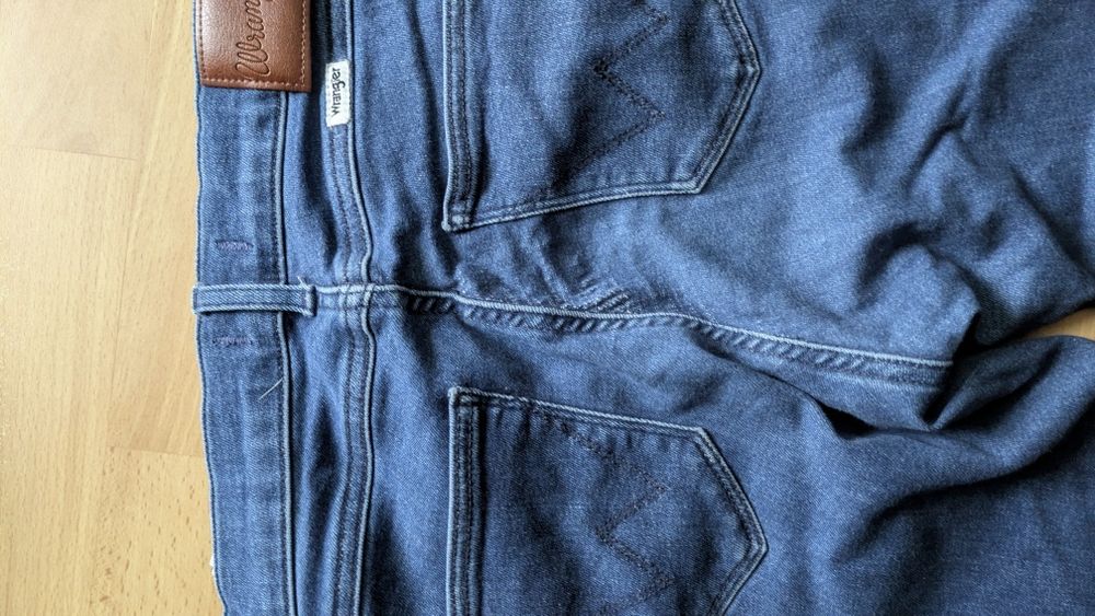 Wrangler Dzinsy  W27 L32 High Skinny