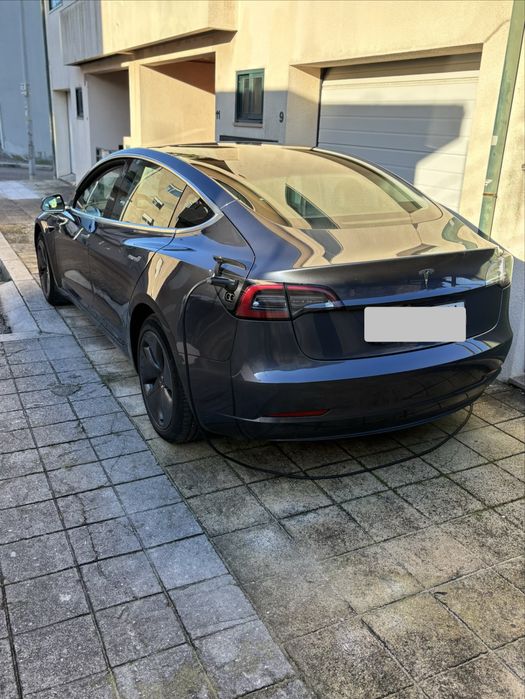 TESLA MODEL 3 Aluguer 24hrs ( Uber e Bolt ) TVDE