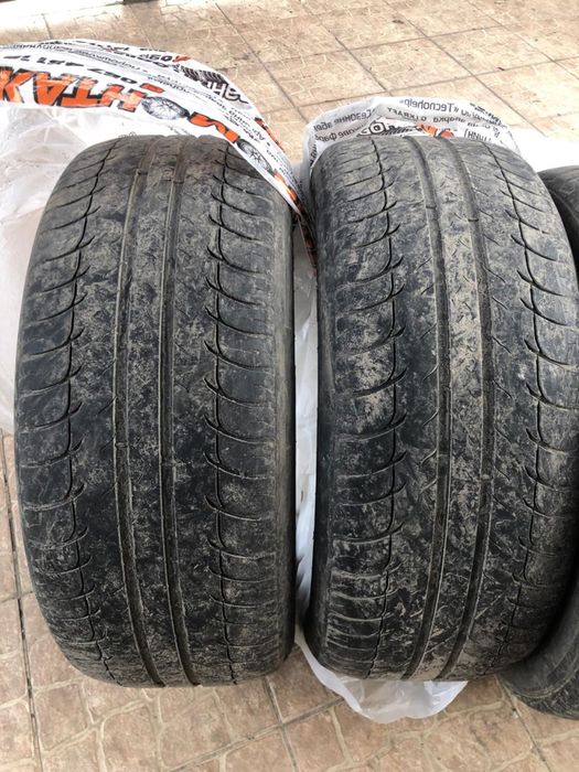 Пара резин 235/50 р18
