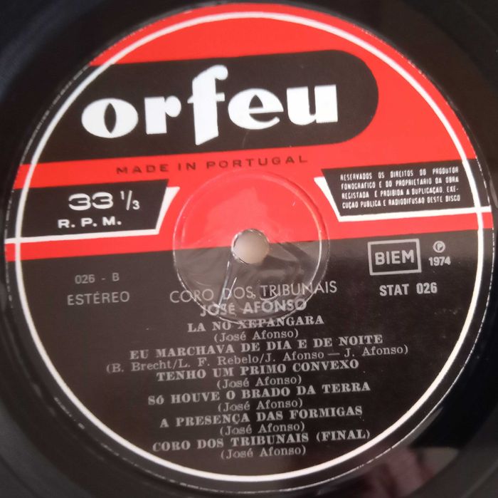 José Afonso	- - - - -		Coro dos Tribunais	- - - - -	LP