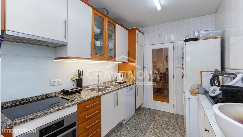 T3 Maia | Condomínio Fechado com Piscina Interior