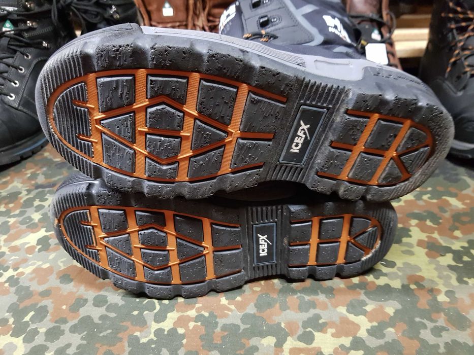 Buty robocze HELLY HANSEN rozm 41 wkł 27 cm