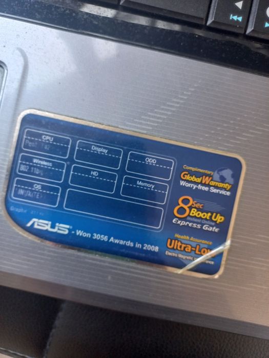 Ноутбук Asus у чудовому стані