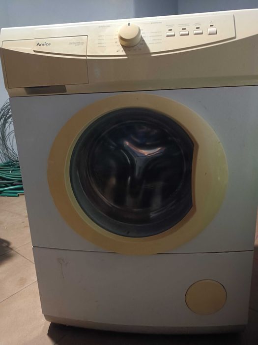 Sprzedam pralkę uszkodzona