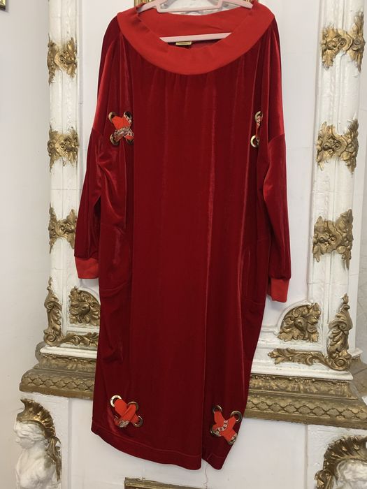Czerwona aksamitna sukienka Scalla Collection 52/54