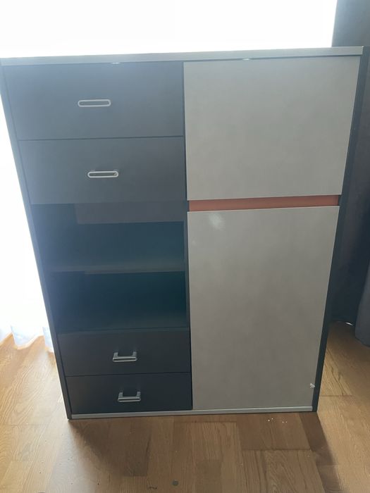 Szafa i półka dziecięca