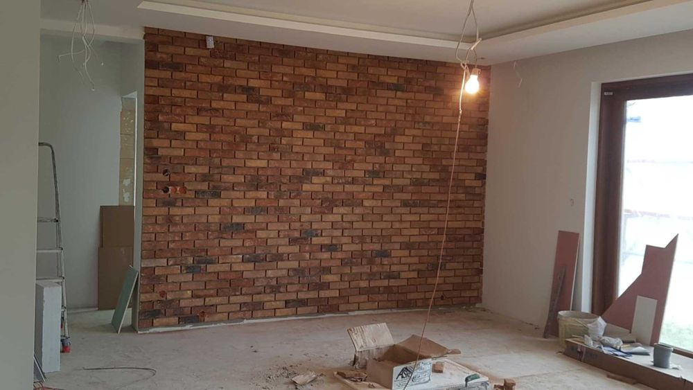 Wykończenie Wnętrz:Usługi Malowania  Agregatem