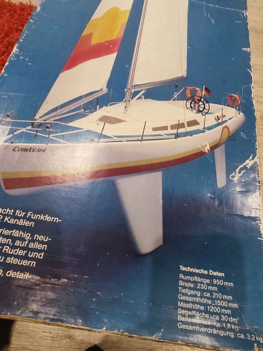Barco RC veleiro Robbe comtesse