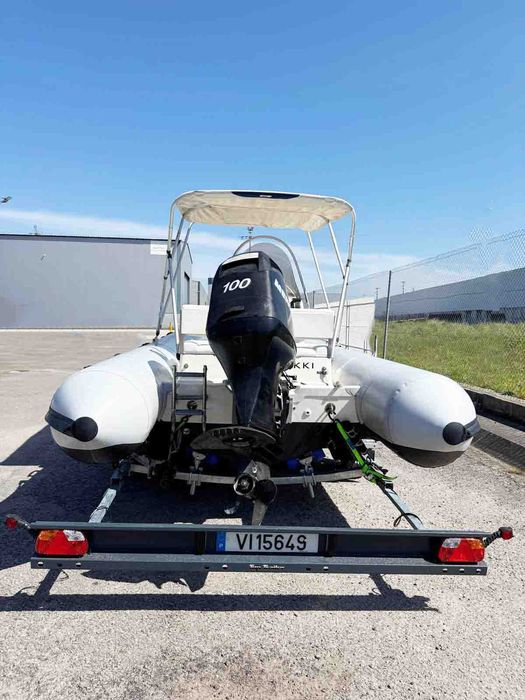 Barco Semirígido VALIANT 570 - Motor MERCURY 100 cv  com atrelado NOVO