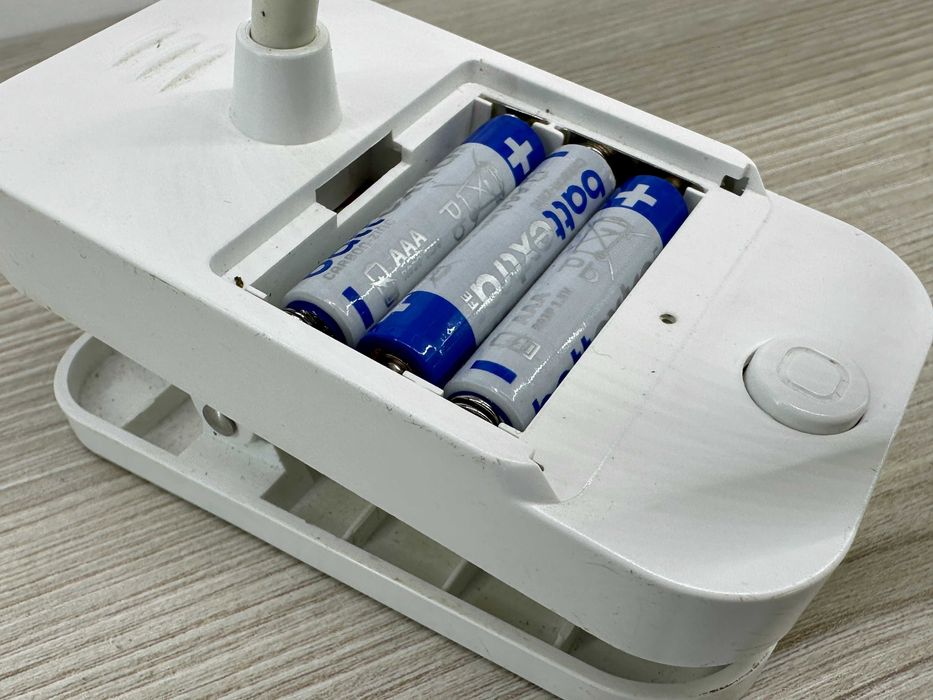 Lampka LED biurkowa Zginana