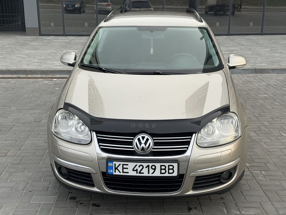 VW Гольф 5 Автомат 2л