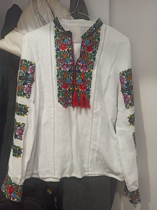 Вишита сорочка жіноча