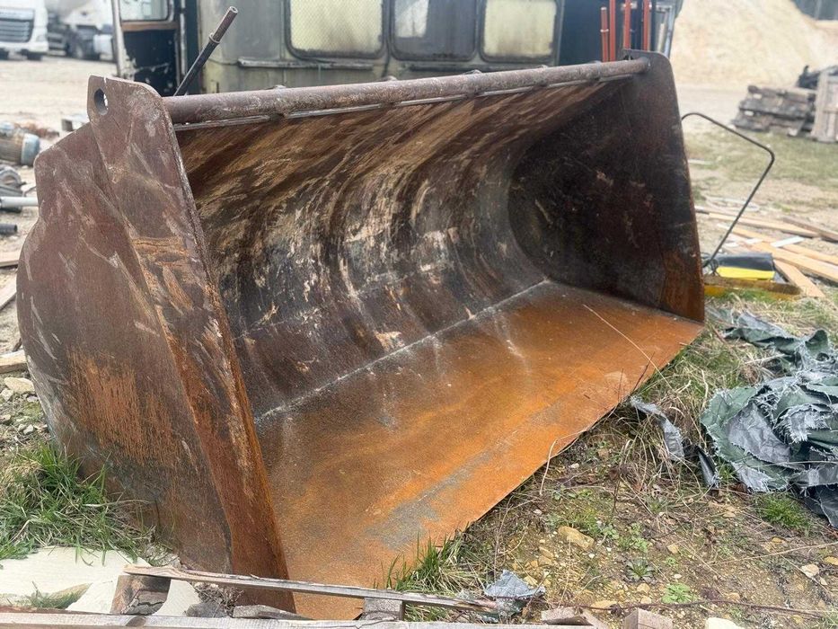 Sprzedam łyżkę do ładowarki RENDERS RL 200 (1995 r.)