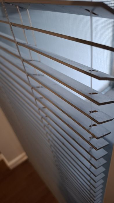 Żaluzje balkonowe drewniane szare - 2 sztuki