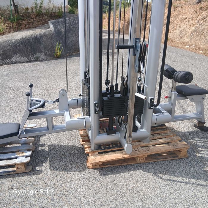 GYMAGIC- Multiestação ,5 postos  e barra de ligação GYM80
