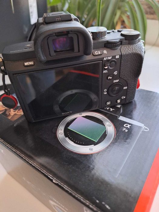 Maquina fotográfica Sony ILCE A7II - Shutter Count 7450 - Impecável