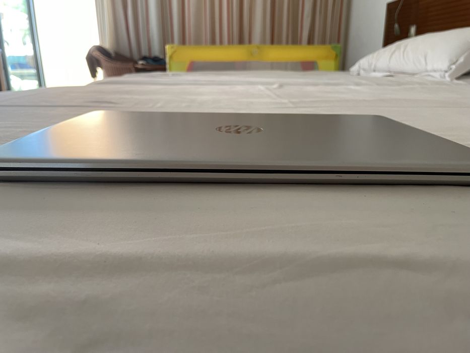 Portátil HP 12GB RAM 512GB