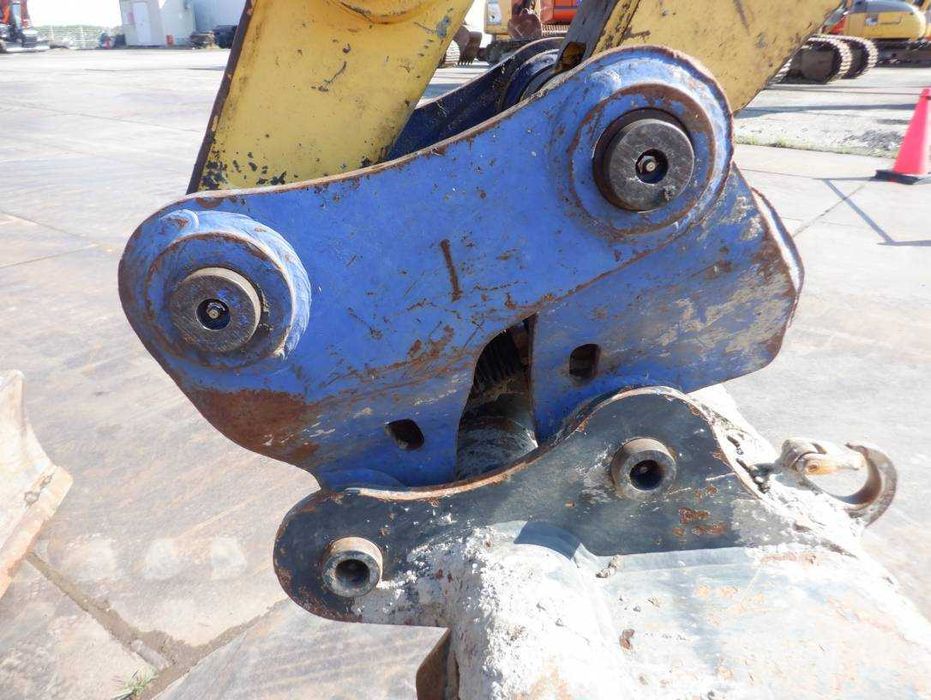 Экскаватор гусеничний YANMAR B60U