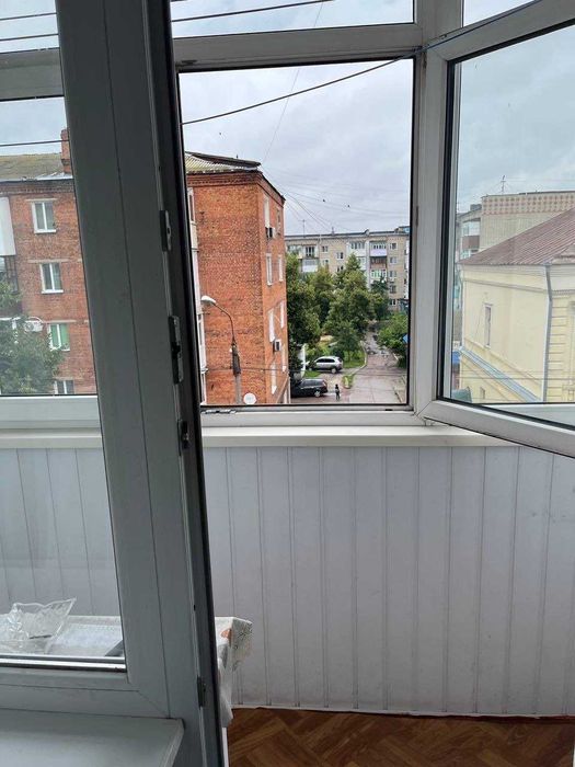 Двокімнатну квартиру в центрі міста