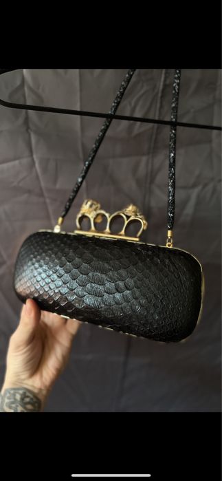Сумка сумочка из змеиной кожи alexander mcqueen оригинал