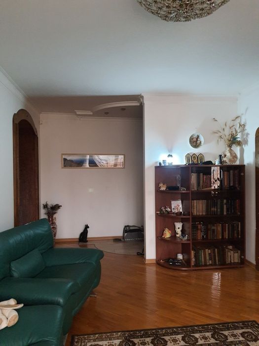 Продам квартиру на Победе 5 кредит,сертификат