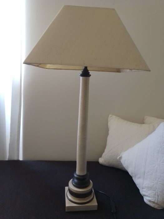 Candeeiro de marmorite