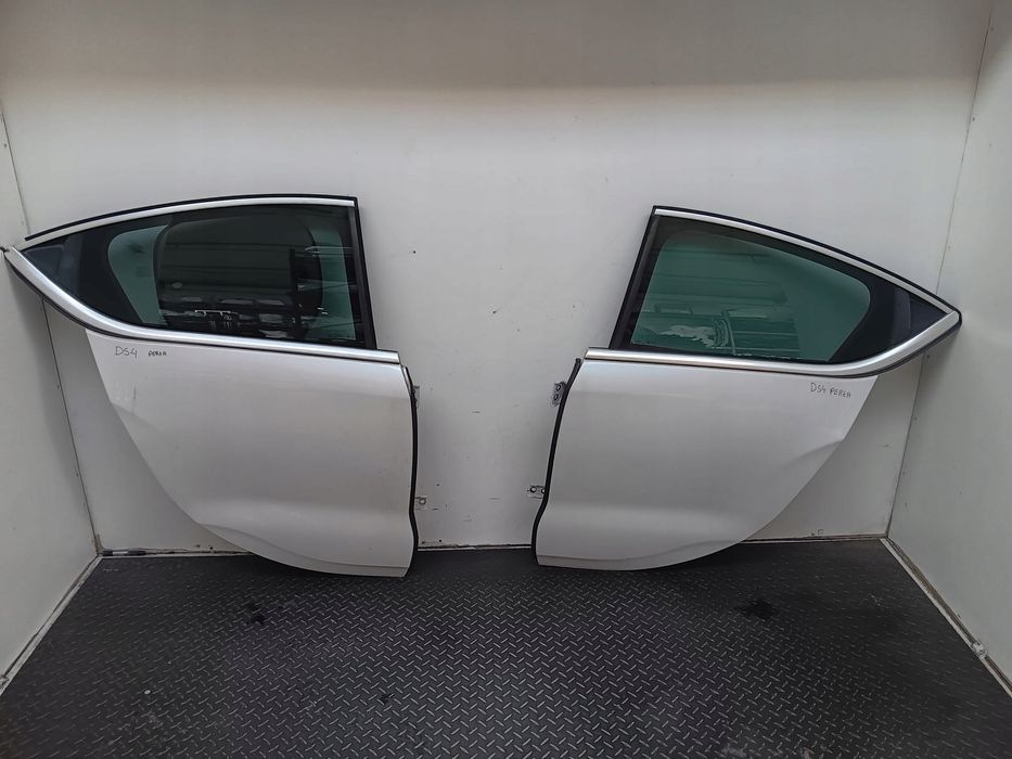 drzwi lewy i prawy tył citroen ds4 11-18 perła